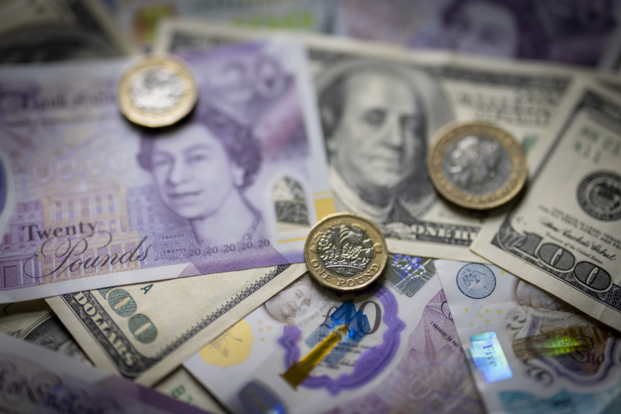 VELIKA BRITANIJA UDARILA U MRAK Potpuni haos sa rastom cena, vrednost funte nikad niža, građani izašli na ulice! (FOTO/VIDEO)