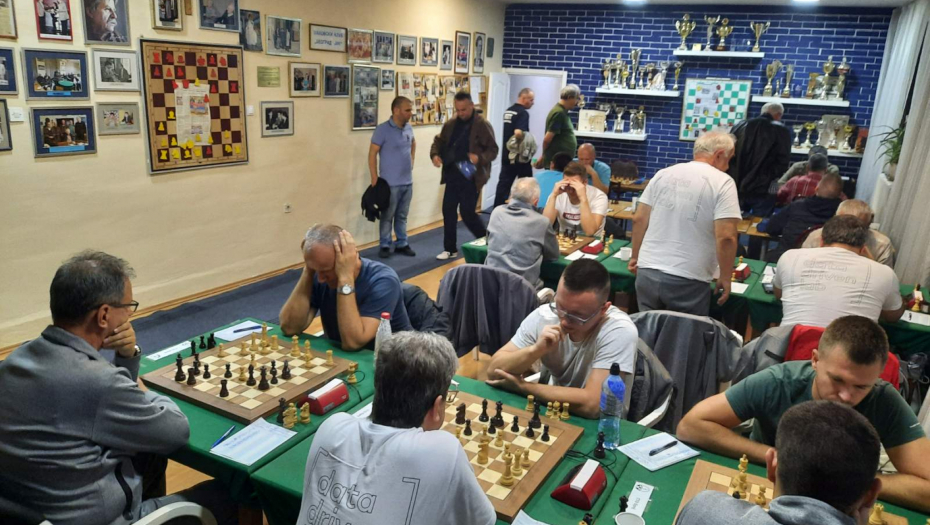 CRVENA ZVEZDA ŽELI POVRATAK U ELITU  Romantičari odustali, dok Zvezda nemilosrdno gazi sve protivnike