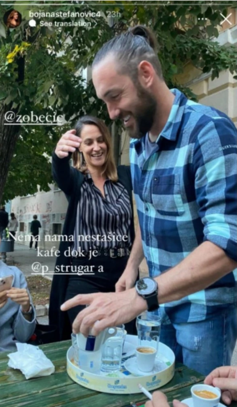 NISU MOGLI DA FUNKCIONIŠU Prva slika Petra Strugara sa zgodnom devojkom, nakon razvoda (FOTO)