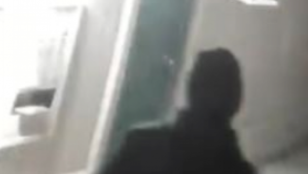 POLICIJA OBJAVILA SNIMAK SERIJSKOG UBICE! Pokrenuta velika akcija, sumnja se da ubija samo muškarce!