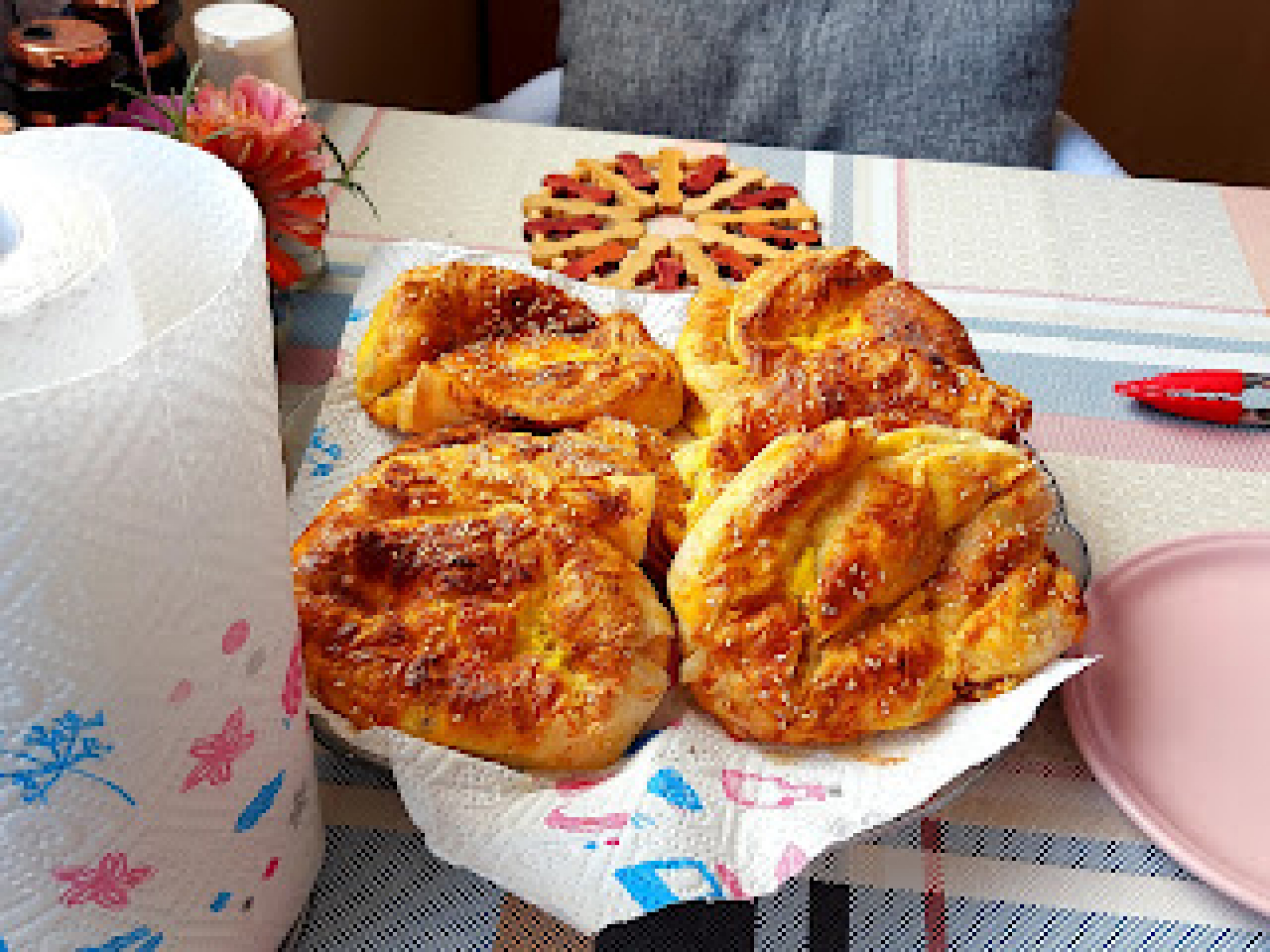 VRHUNSKO PECIVO Pita pica uvijača, preukusno jelo za sve generacije