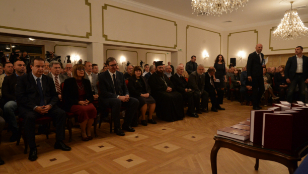 "PRED NAMA PERIOD TEŽI NEGO 1990-IH" Vučić upozorio: Videćete i sami ko će se kako držati!