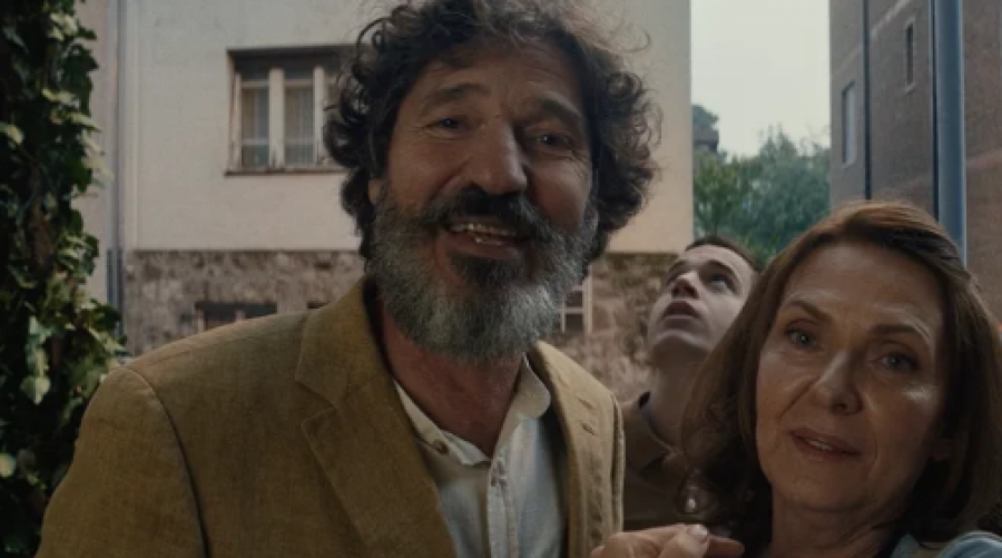 SULUDE KOMŠIJSKE AVANTURE: Objavljen trejler za film 