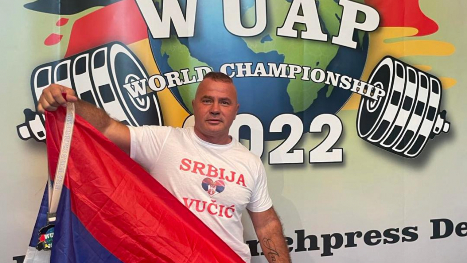PONOS SRBIJE Preduzetnik iz Leskovca odbranio dva zlata u dizanju tegova i ostao najbolji svetski sportista!