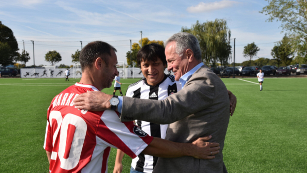 FSS NASTAVIO PRAKSU DONIRANJA OPREME SRPSKIM KLUBOVIMA Požarevac dobio teren "Velibor Vasović"