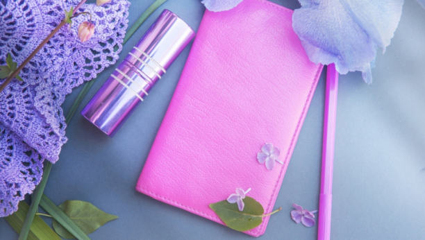 LIST TRI BILJKE KOJE SE KORISTE KAO ČAJ PRIVUĆE VAM BOGATSTVO: Stavite ih u novčanik i samo gledajte kako se taloži novac