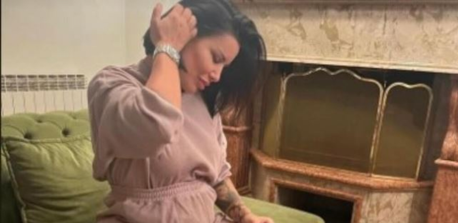 PRIZNALA KOLIKO IMA GODINA Alis Adaktar fotkom sve iznenadila, evo kako uživa (FOTO)