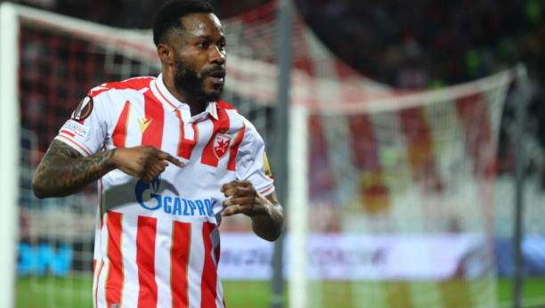 EVROPA VIDELA KANGINU GOLČINU Zvezdin heroj pobedio Davida Silvu i zvezdu Mančester junajteda (VIDEO)