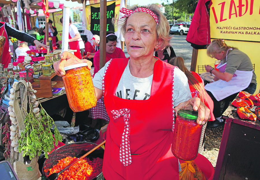 UKRSTILE VARJAČE Svi bi da saznaju tajnu dobrog ajvara, a niko neće da zasuče rukave (VIDEO)