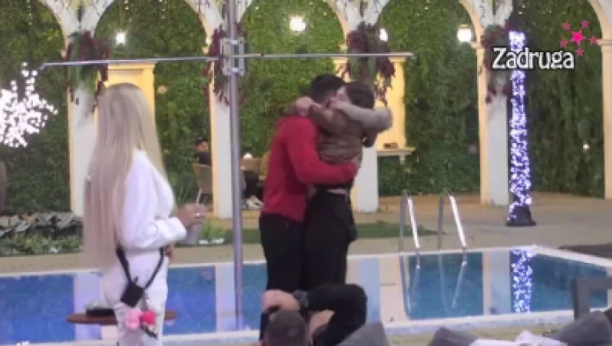 MILICA NE GUBI VREME Veselinovićeva se zalepila za Marka Markovića i ne pušta ga