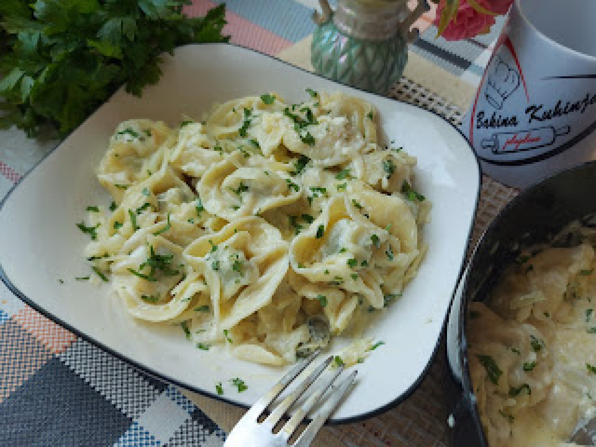 SAVRŠEN RUČAK, SPREMAN ZA 15 MINUTA Punjene tortelini u sosu, fantastičan obrok, koj svi vole