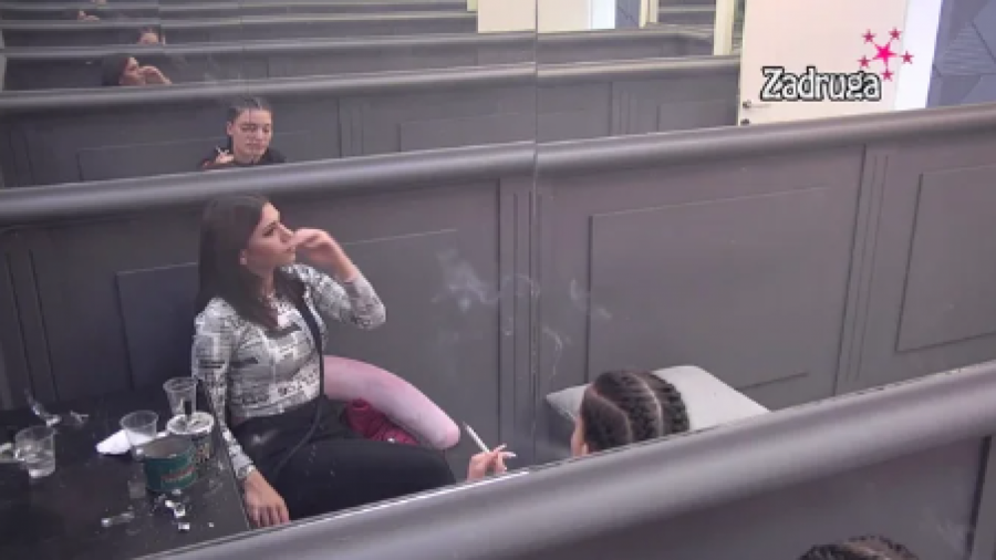 NEKA DIRA MENE, A NE MOJU MAMU Milica Veselinović jeca na sav glas zbog Uroša Ćertića, ne mogu da je smire