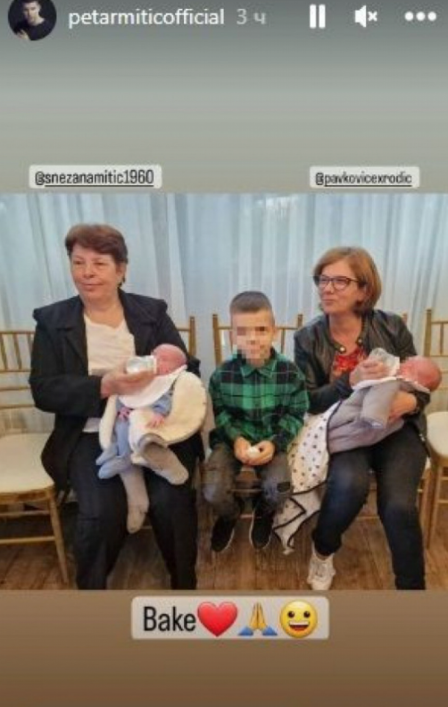 VELIKI DAN ZA NJIH Ivana Pavković i Petar Mitić krstili blizance, mama se odmah latila mikrofona (FOTO)