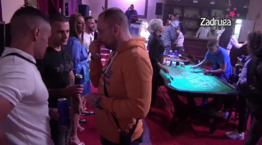 MARKO POHVALIO ZVEZDANA On se izgubio kada je video Aleks, gutao je pogledom