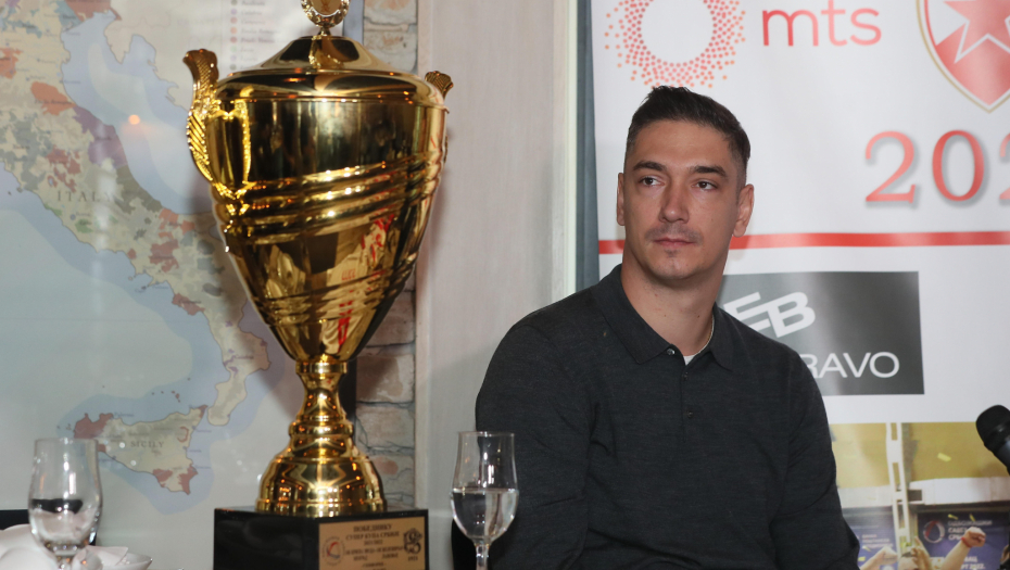 ŽELIMO I TREĆU ZVEZDICU NA DRESU Tandem za trofeje: Rosić i Vujko