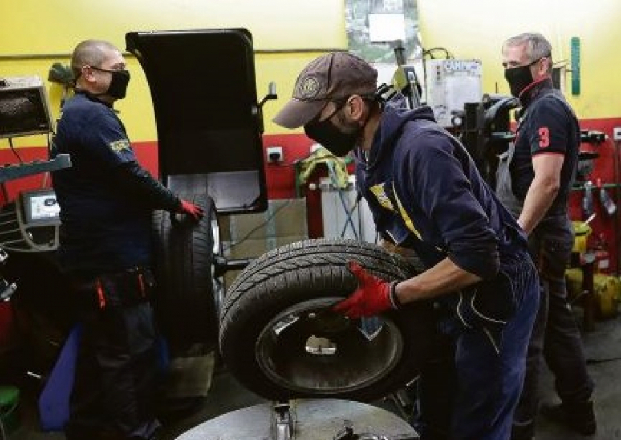 DA LI SU ZIMSKE GUME OBAVEZNE OD SUTRA, IAKO SU TEMPERATURE U DEBELOM PLUSU Ovo je važno da ispoštujete, kazne nisu male