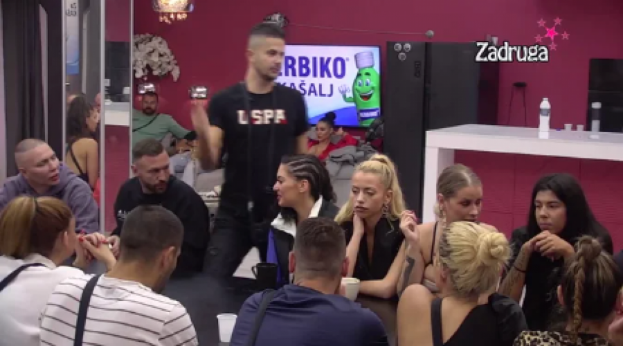 ONA JE SPLETKARA, A ON BIS*KSUALAC Zadrugari žestoko udarili na bivši par, iznete strašne optužbe na Brajlovićev račun