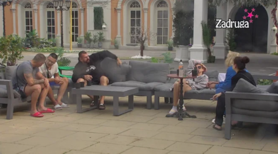 TAJNI SIGNALI Miljan otkrio na koji način Aleks komunicira sa Bilalom