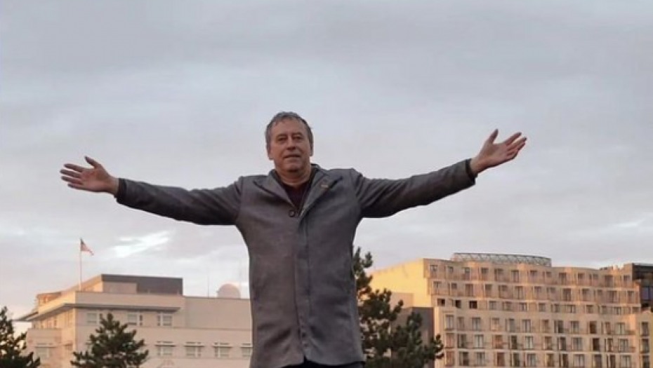 NEMAČKI POSLANIK IZAZVAO GNEV IZRAELA Sramno ponašanje na spomeniku holokausta (FOTO)