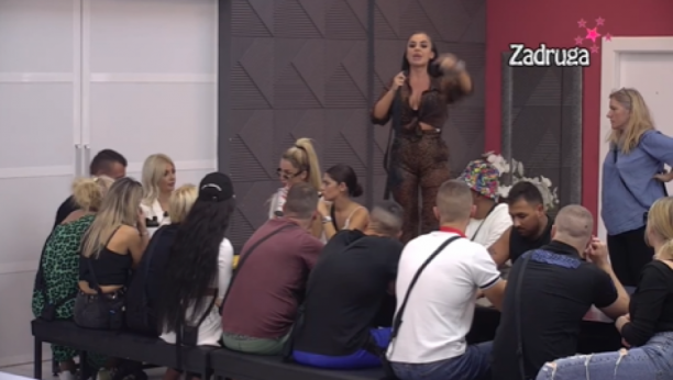 ČEKAM TE U KREVETU! Otkriveno koja zadrugarka prodaje svoje usluge po kući, pojavio se i snimak razgovora (VIDEO)