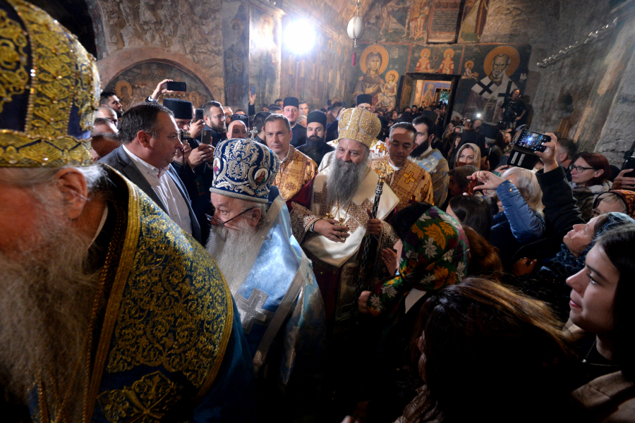 (UŽIVO) DOSTOJAN Patrijarh Porfirije ustoličen u Pećkoj patrijaršiji (FOTO/VIDEO)