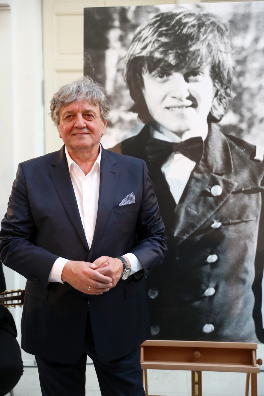 POGLEDAJTE KAKO IZGLEDA ŽENA RADOŠA BAJIĆA: Ne voli da se eksponira, bila je obolela od raka dojke! (FOTO)