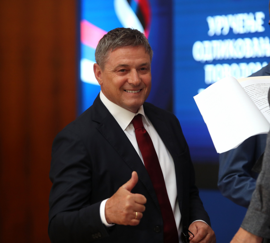 HVALA, SELEKTORE Čestitka od srca za 15. rođendan - Piksi: Napred, Alo!