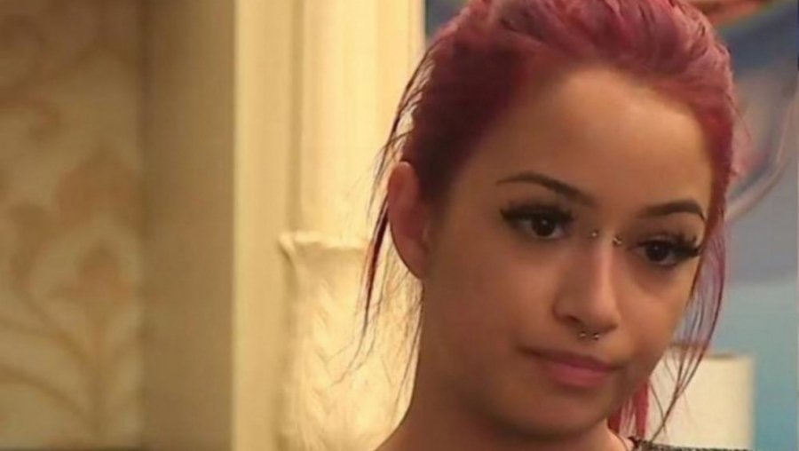 OTKRIVENO KO JE NOVA UČESNICA ZADRUGE Palčica se prostituisala sa 14 godina, majka je vodila u crkvu na isceljenje, a tu nije kraj