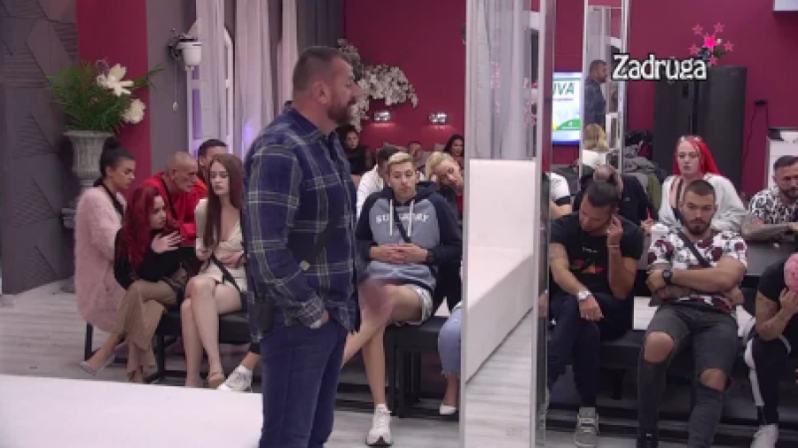 RAT SE NASTAVLJA Miljan kaže da mu je žao što je branio Aleks, pa rekao da je ona zaljubljena u njega