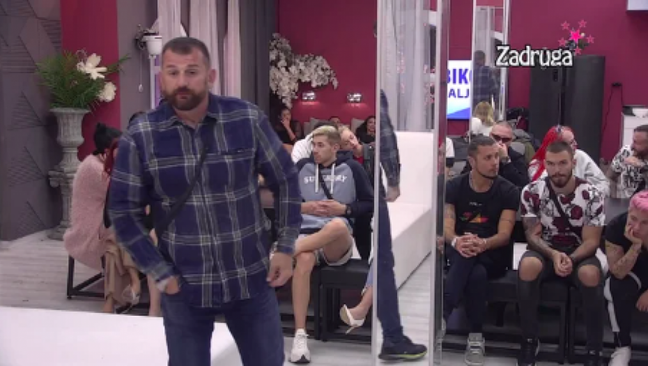 RAT SE NASTAVLJA Miljan kaže da mu je žao što je branio Aleks, pa rekao da je ona zaljubljena u njega