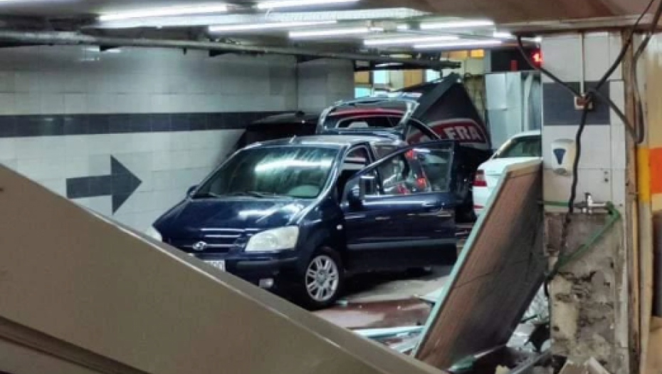 MAJKA I ĆERKA OTELE RADNIKA PERIONICE USRED BELA DANA Ubacili ga u kanal pun mulja i ponižavali ga