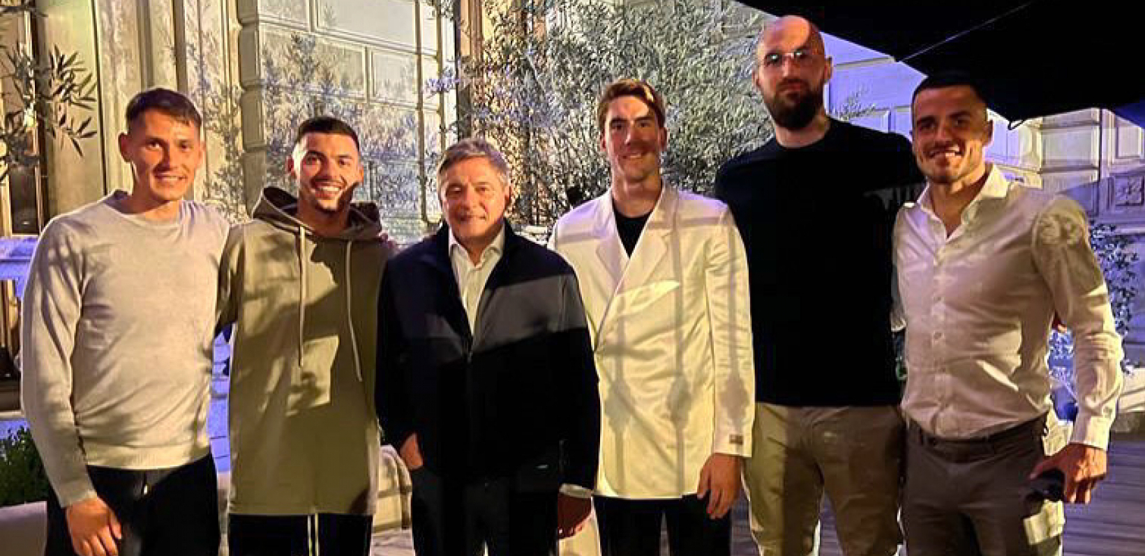 PIKSI OKUPIO "ORLOVE" U TORINU Prelepa slika nakon derbija, selektor otišao u provod sa reprezentativcima (FOTO)