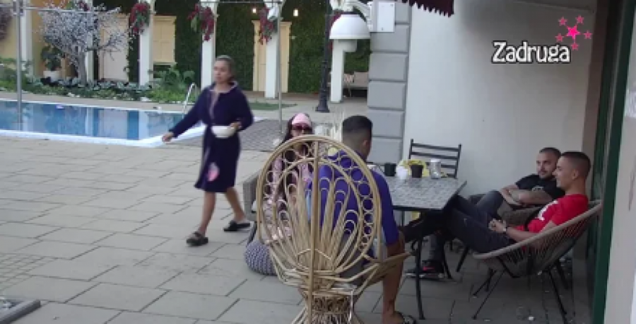 KRADE, LAŽE, SPLETKARI... Zadrugari najavili haos nakon što je otkriveno ko krade stvari, sutra se dešava preokret