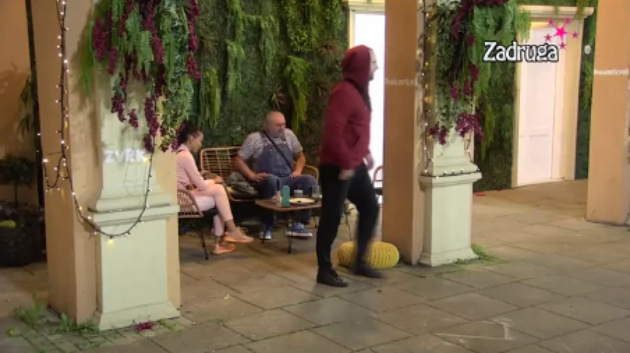 TI KAD ODLEPIŠ, TI SE P*CAŠ Miki udario Maju gde je najviše boli, ona izgorela