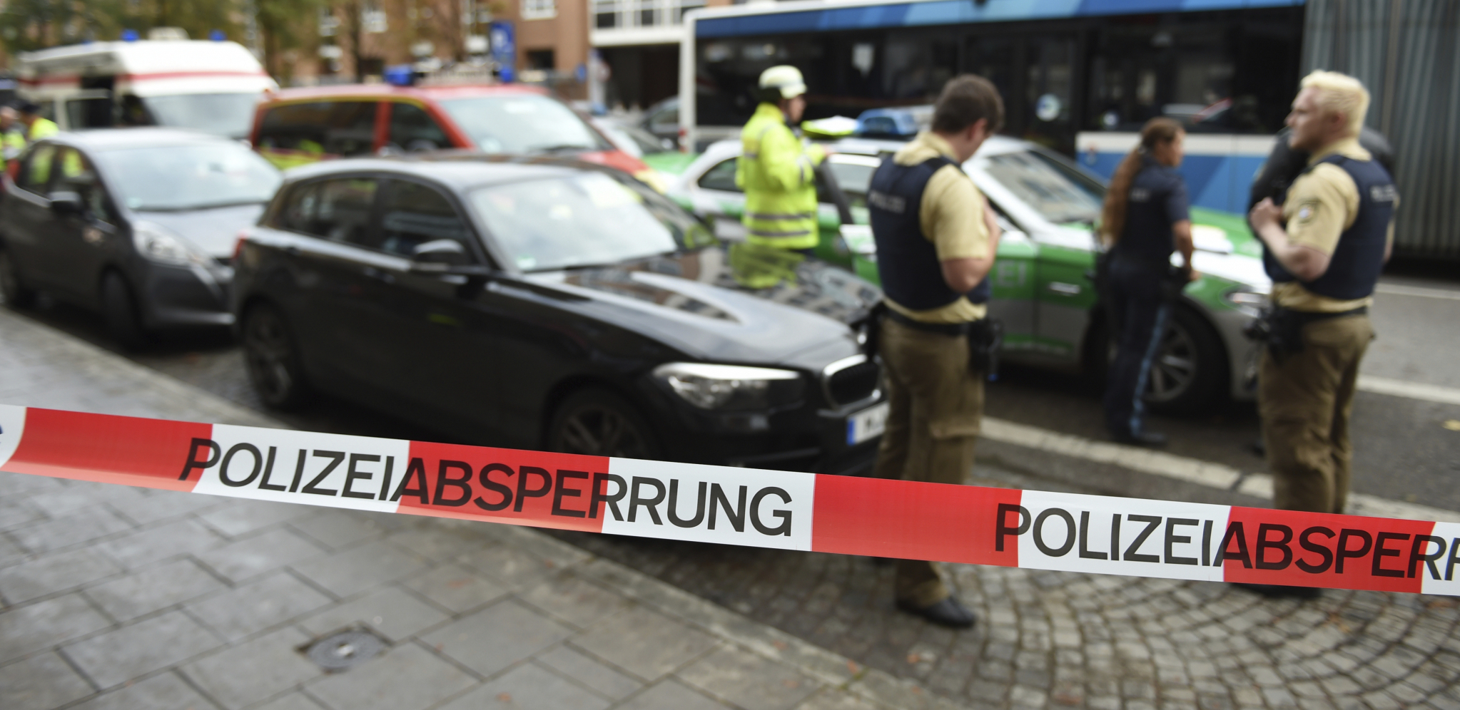 SRPKINJA ZAPALILA ZGRADU SUDA Pobegla od nemačke policije