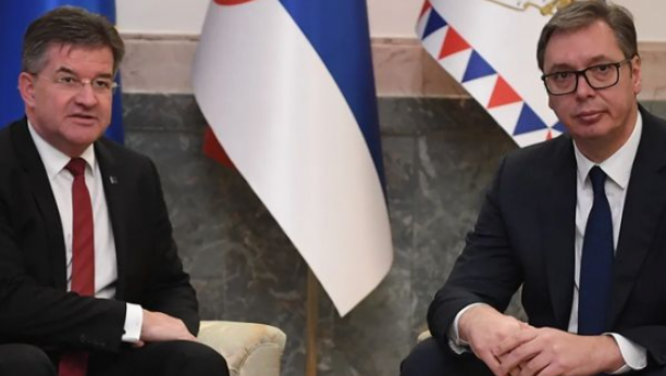 Vučić sutra sa Lajčakom, zatim trilateralni sastanak sa Eskobarom
