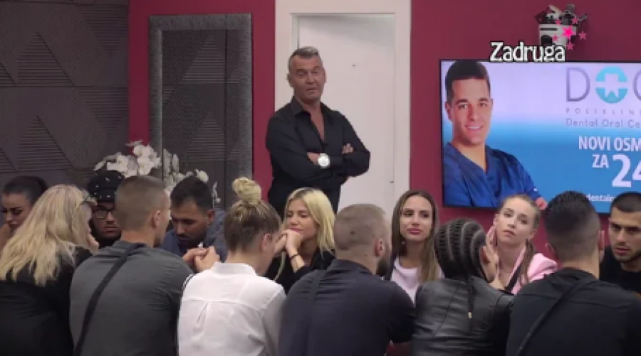 NISI STAO UZ MENE KADA SI TREBAO Uroš Ćertić napao Zvezdana, te mu zamerio što ga nije odbranio od Jelene Golubović