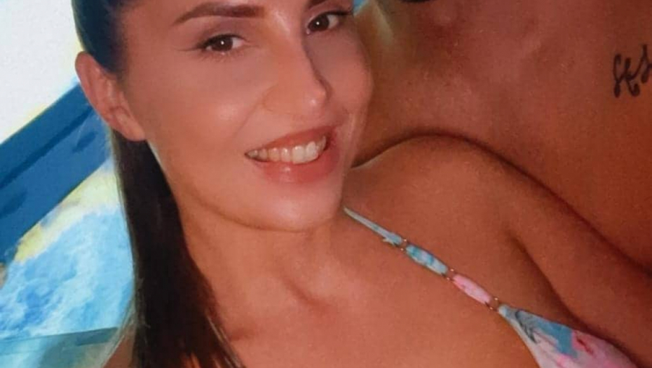 Pevačica Nevena Nensi uživa sa verenikom