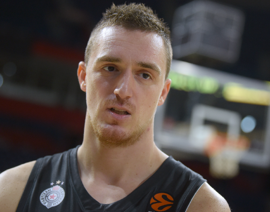 ANĐUŠIĆ IMA PORUKU ZA NAVIJAČE PRED MAKABI Ako budemo igrali našu igru, možemo sigurno do pobede