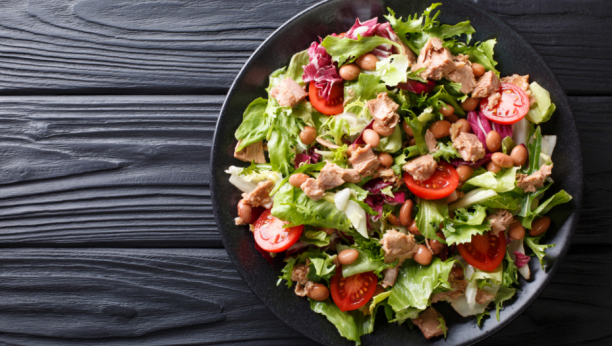 Obrok pun proteina: Ukusna salata sa tunjevinom