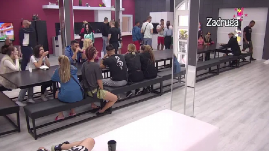 GROZNO JE Izbačeni zadrugar se oglasio nakon izlaska iz rijalitija i otkrio da će objaviti ono što kamere nisu snimile