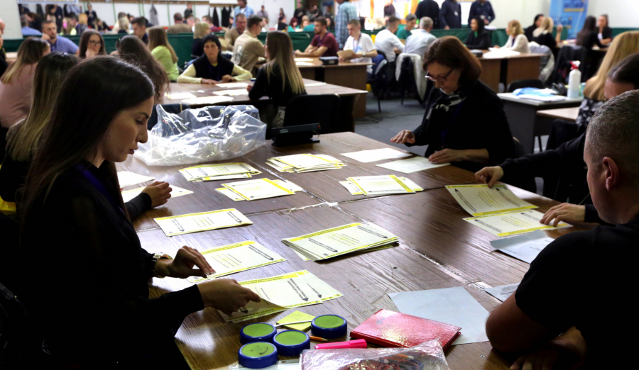 PRLJAVI PLAN Na delu velika zavera Sarajeva i Zapada protiv Srba! Sprema li se obojena  revolucija u Srpskoj?