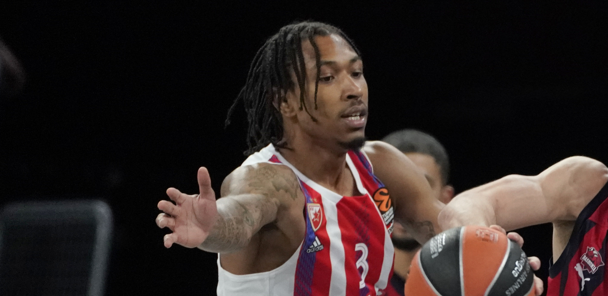 SPAKOVAO KOFERE Zvezda i Adams prekinuli saradnju