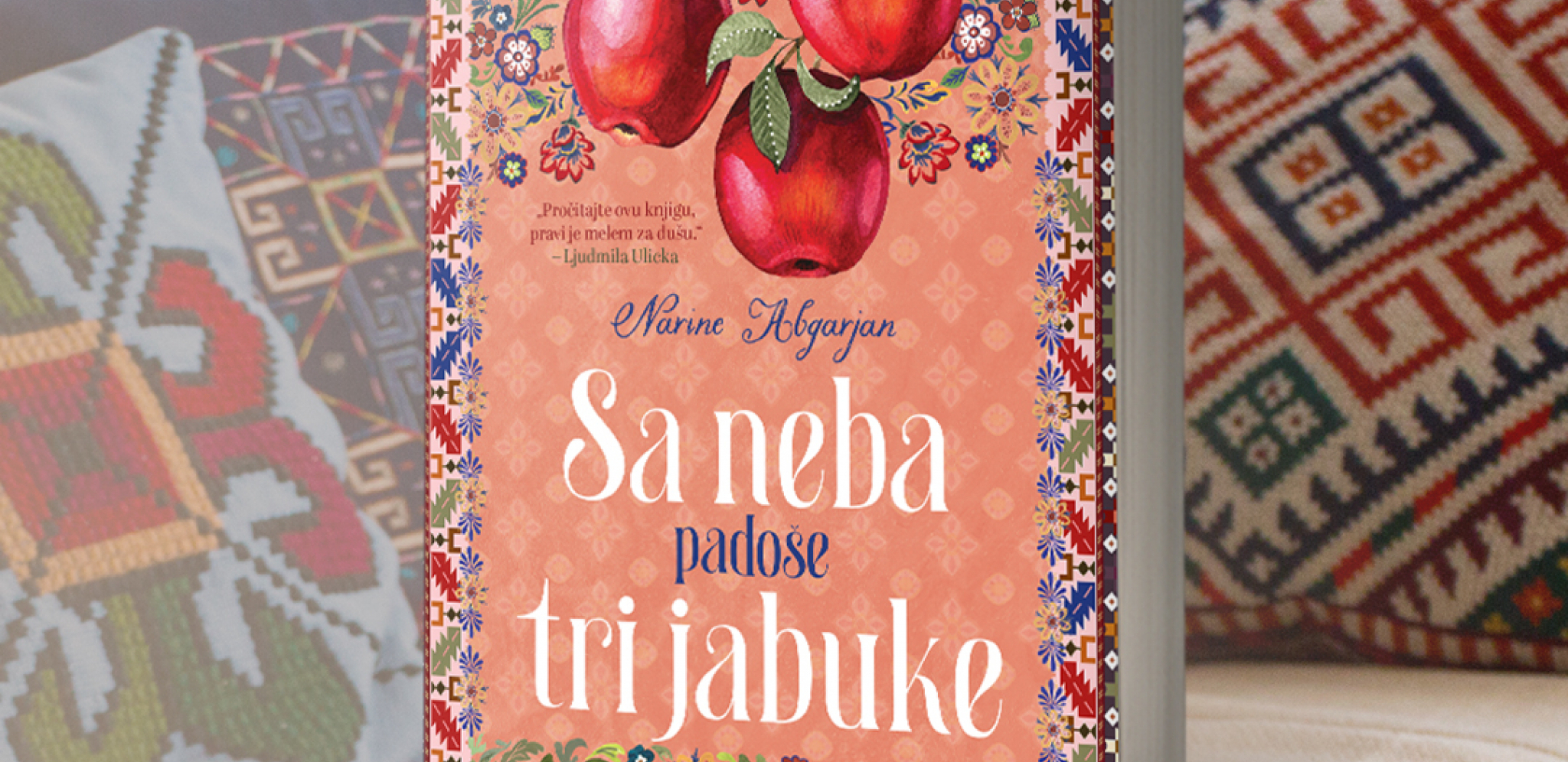 Ruski bestseler „Sa neba padoše tri jabuke“ u prodaji