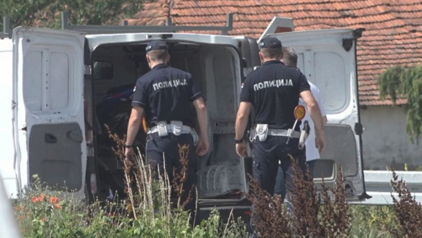 NAKON RASPRAVE PRETUKAO MAĆEHU Uhapšen napadač iz Kruševca, povređena žena transportovana u bolnicu