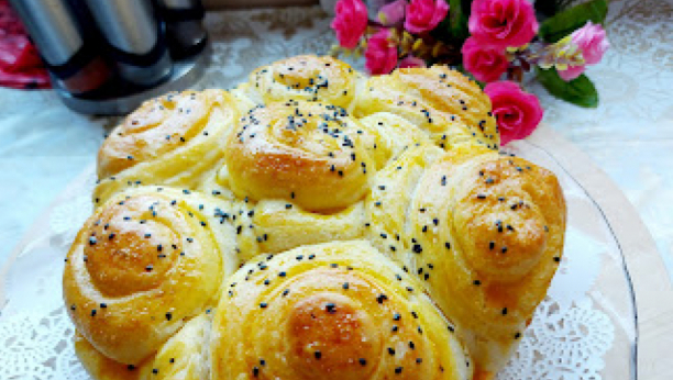 ZAMESITE PO RECEPTU BAKA JELE Penasta, mlečna pogača fantastičnog ukusa