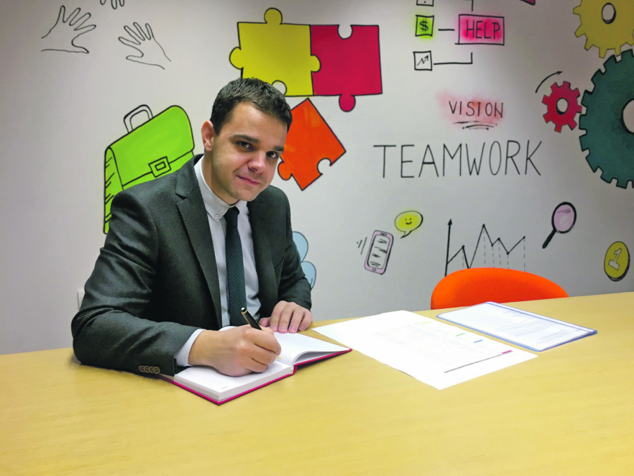 KRAĆE RADNO VREME BI UŠTEDELO DVA MILIONA MESEČNO Ako se zatvore u 20h, tržni centri će smanjiti potrošnju struje