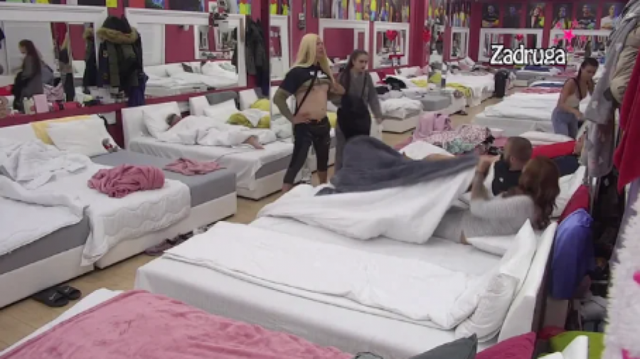 KRISTINA INA RASKRINKANA Ana Spasojević otkrila sa kim je zadrugarka bila intimna prošle noći