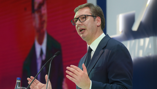 SEDNICA GLAVNOG ODBORA Predsednik Vučić upozorio da su pred Srbijom veliki izazovi i istakao: Vlada mora da ima jedinstvenu politiku, ne sme da bude iskakanja!