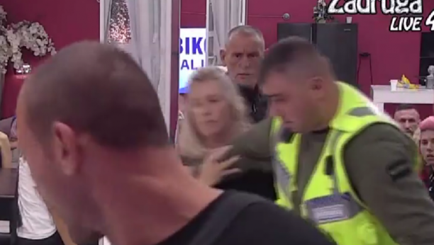ZORICA POLILA JELENU SOKOM OD CVEKLE Još jedan haos u Beloj kući, obezbeđenje večeras ima puno posla, šok (FOTO)